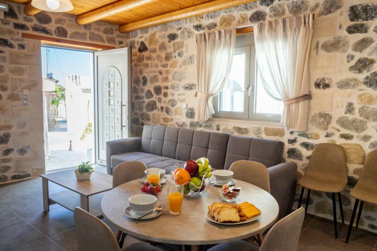 Marilena Natural Stone House, By Hellocrete Pigi  Exterior foto